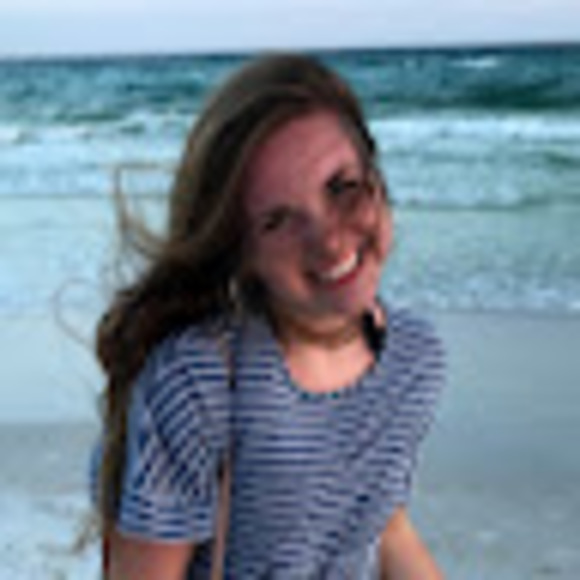 Meet your Posher, Emily - Picture 1 of 1